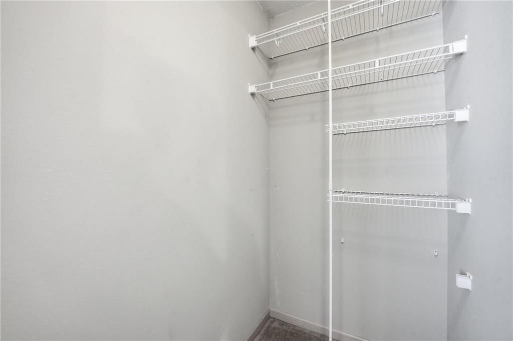 8335 N Kensington Avenue — photo 20