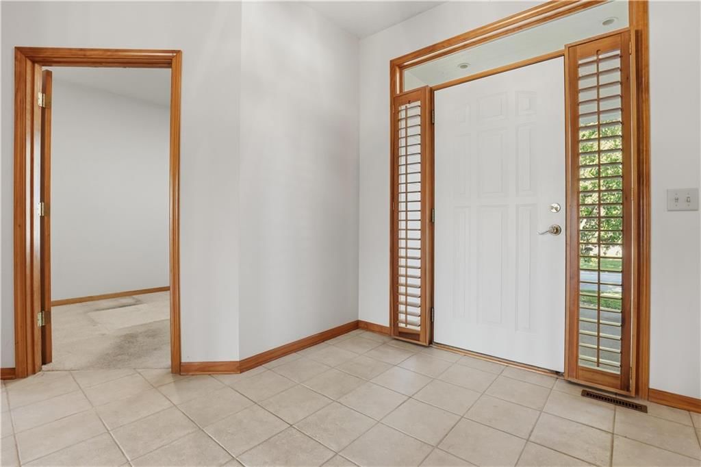 4536 SW Gull Point Drive — photo 4