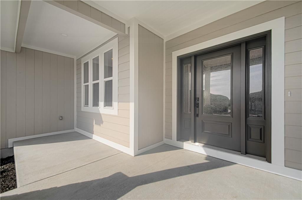 2344 Foxtail Drive — photo 3