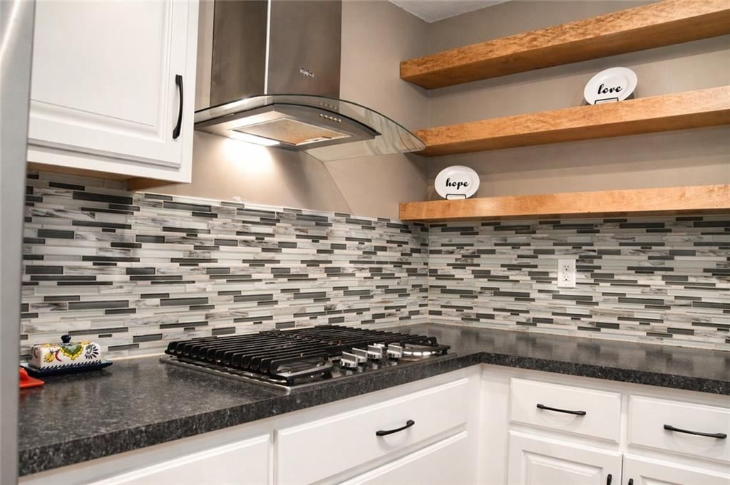 610 Lacy Lane — photo 10