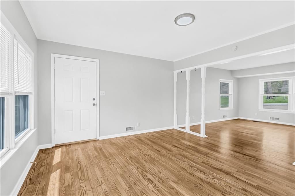 7220 NW Coronado Street — photo 4