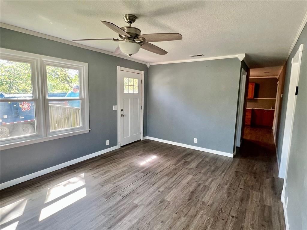 101 S 9th Terrace — photo 4
