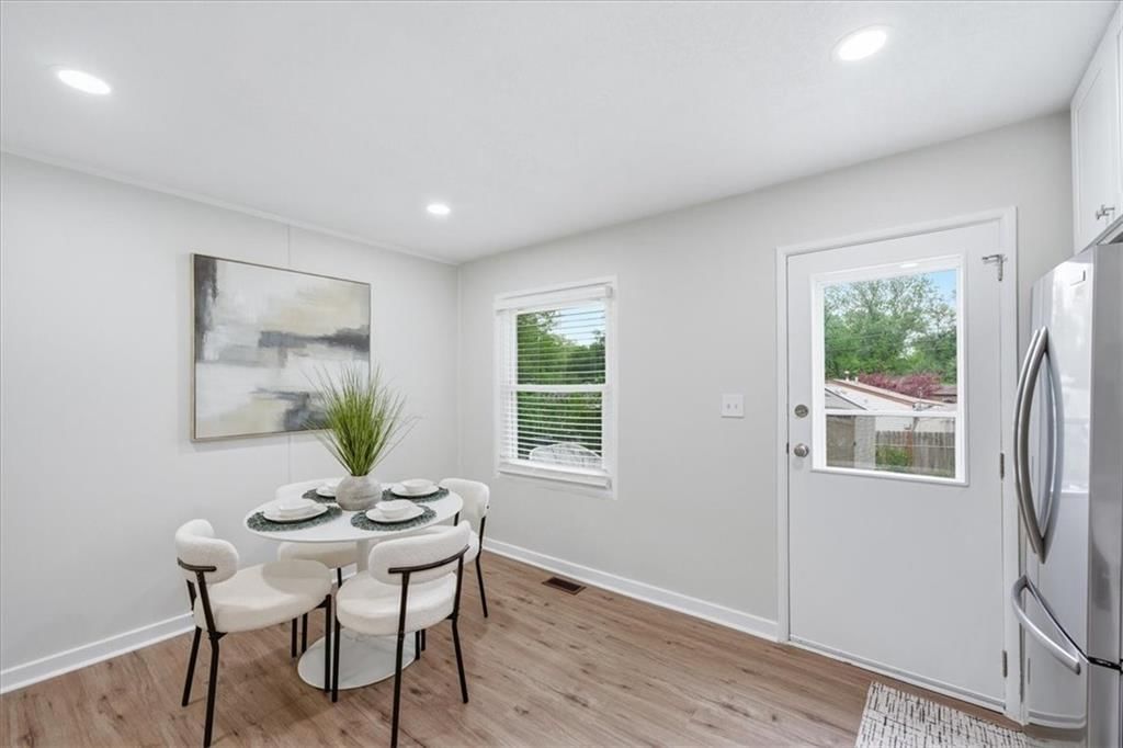 1736 Brook Street — photo 11