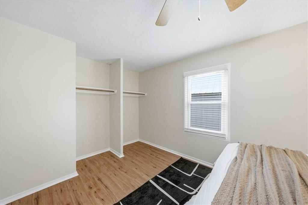 1736 Brook Street — photo 13