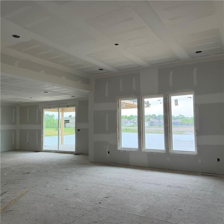2347 Foxtail Drive — photo 2
