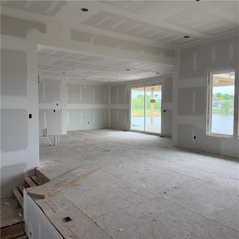 2347 Foxtail Drive — photo 3