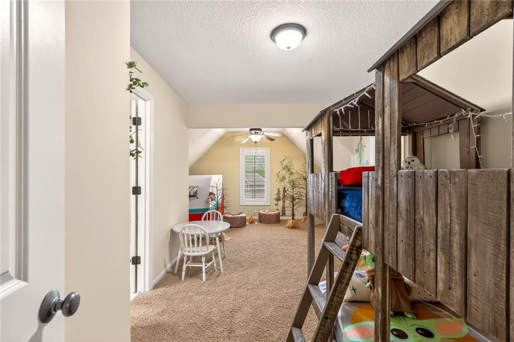 8829 N Glenwood Avenue — photo 38