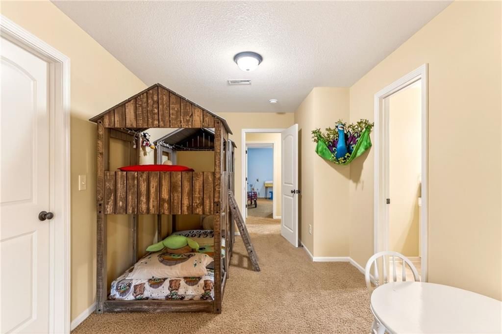 8829 N Glenwood Avenue — photo 39