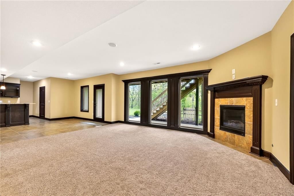 8829 N Glenwood Avenue — photo 43