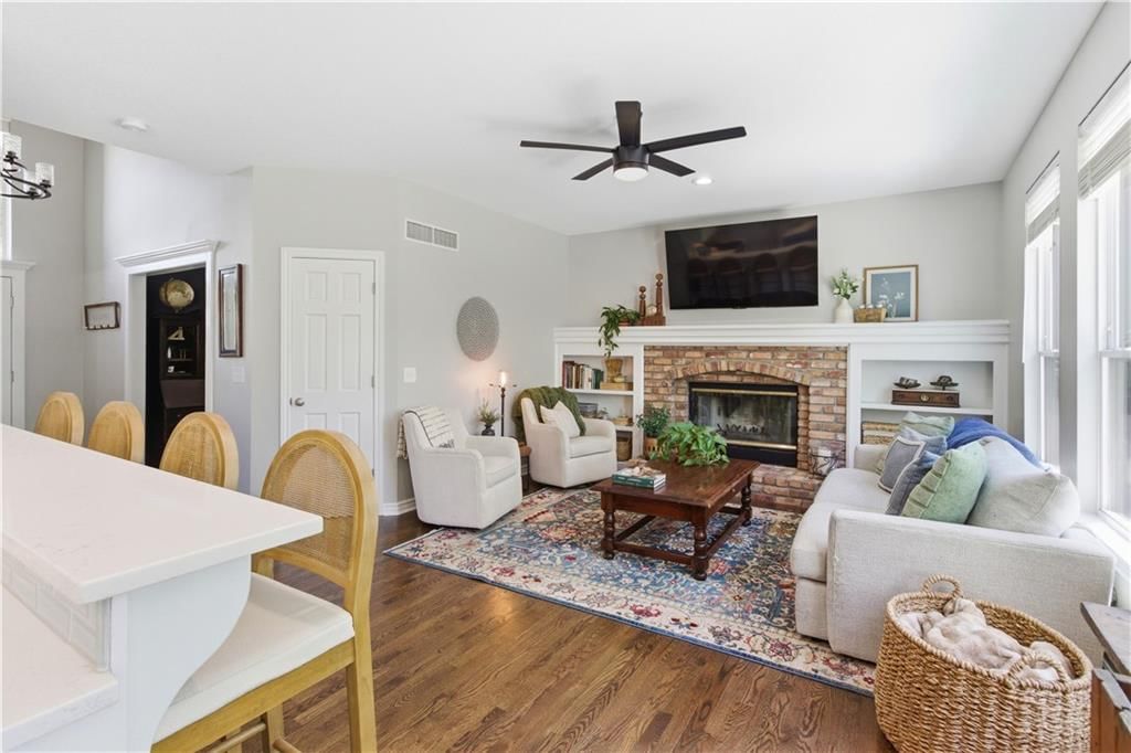 12784 S Hallet Street — photo 10