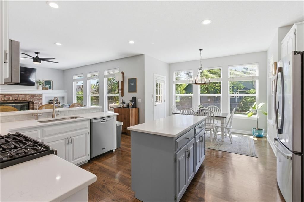 12784 S Hallet Street — photo 18