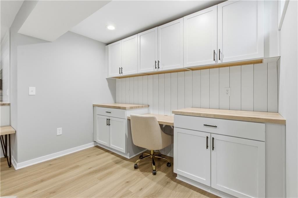 12784 S Hallet Street — photo 47