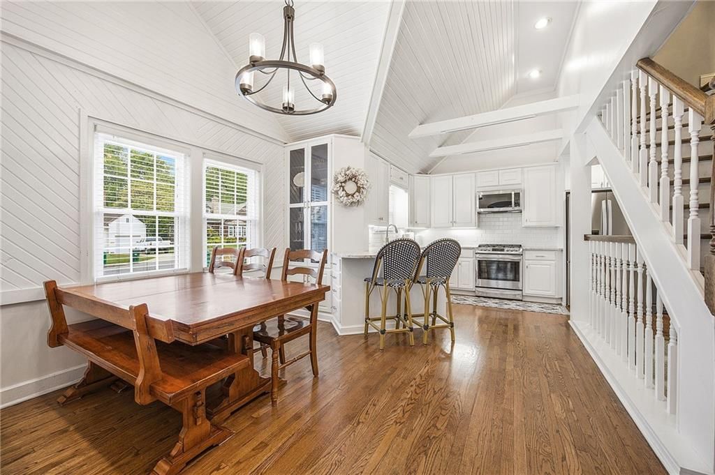 5325 Clark Drive — photo 8