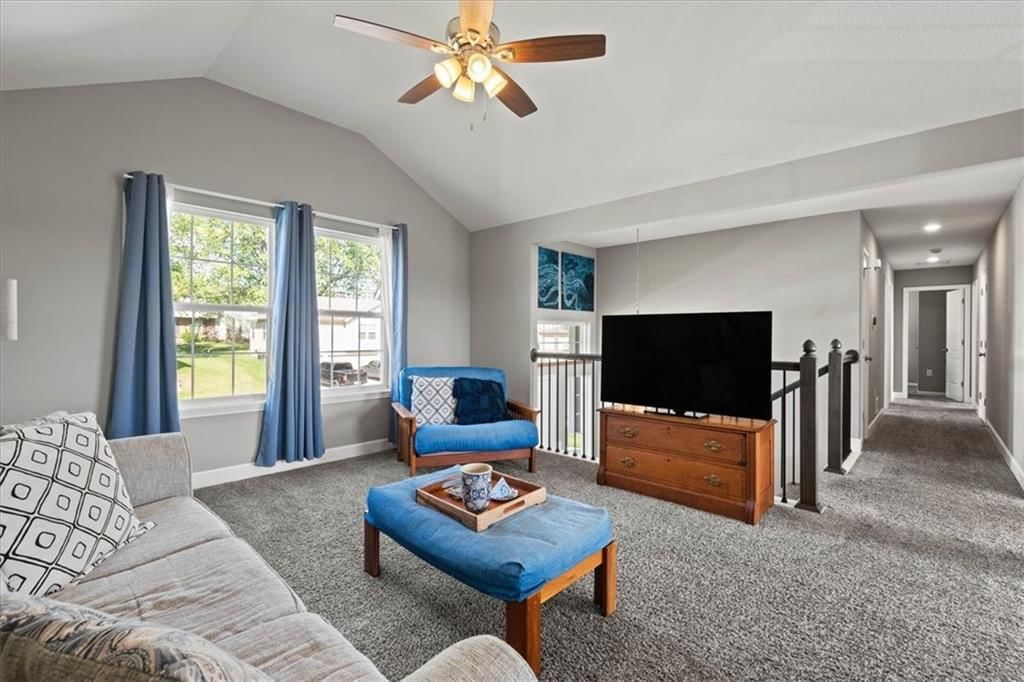 12705 Applewood Drive — photo 3