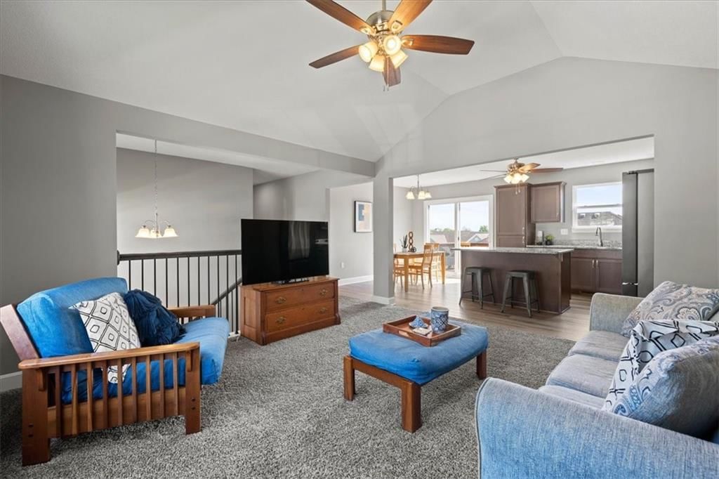 12705 Applewood Drive — photo 4