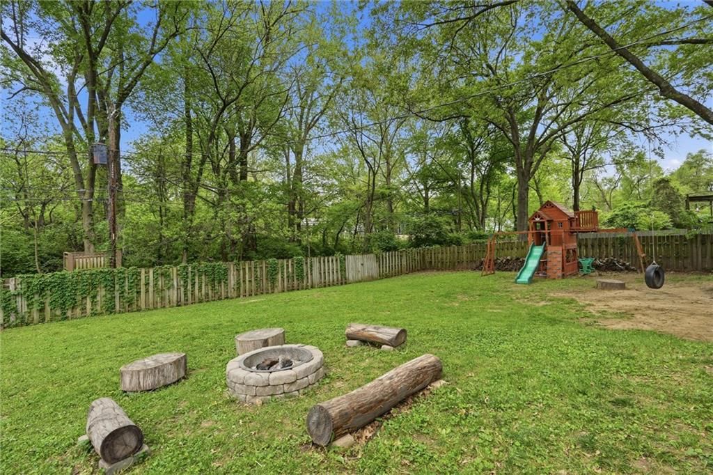 9731 Roe Avenue — photo 37