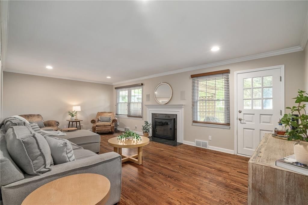 6525 Hodges Drive — photo 8