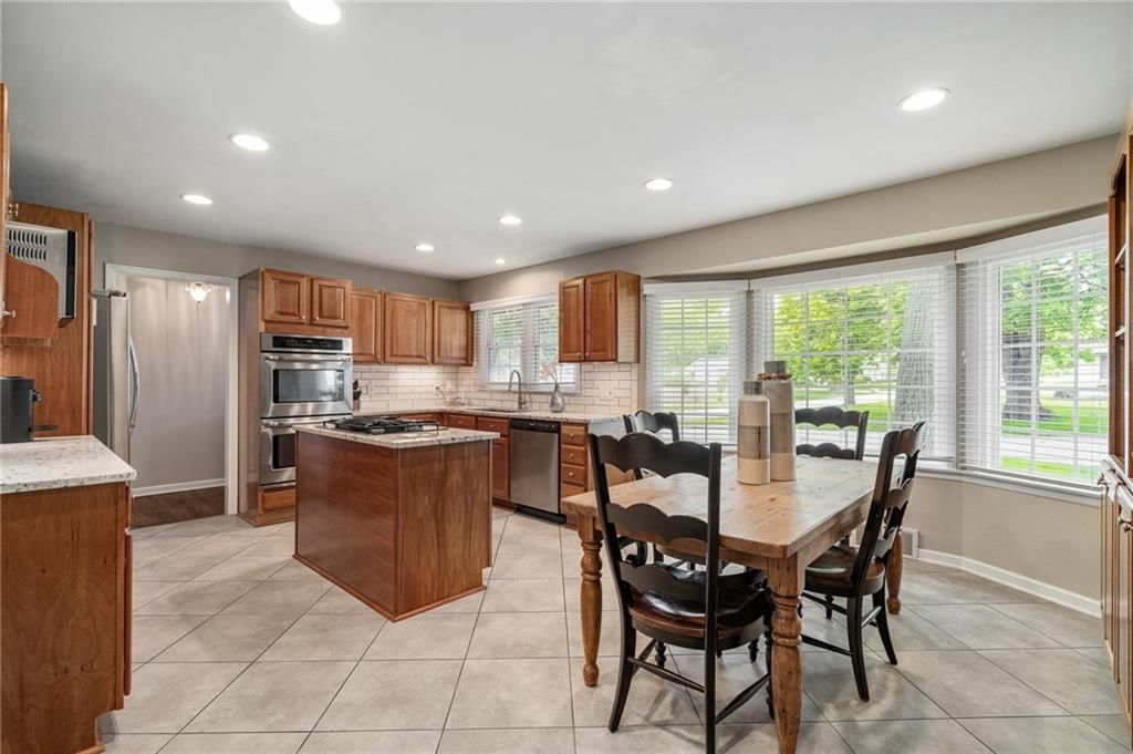 6525 Hodges Drive — photo 11