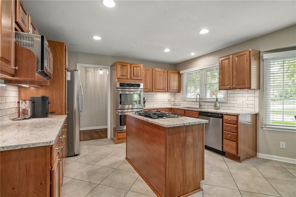 6525 Hodges Drive — photo 12