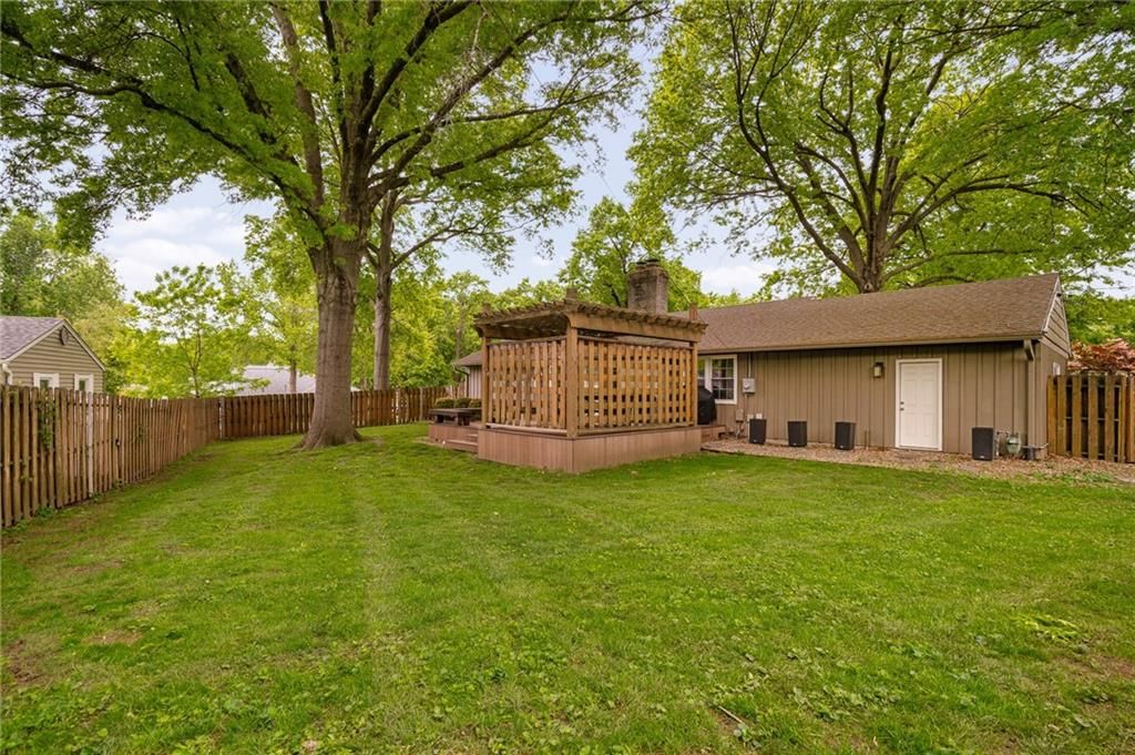 6525 Hodges Drive — photo 32