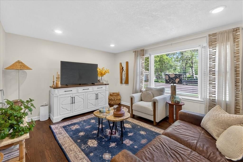 7305 Lamar Avenue — photo 5