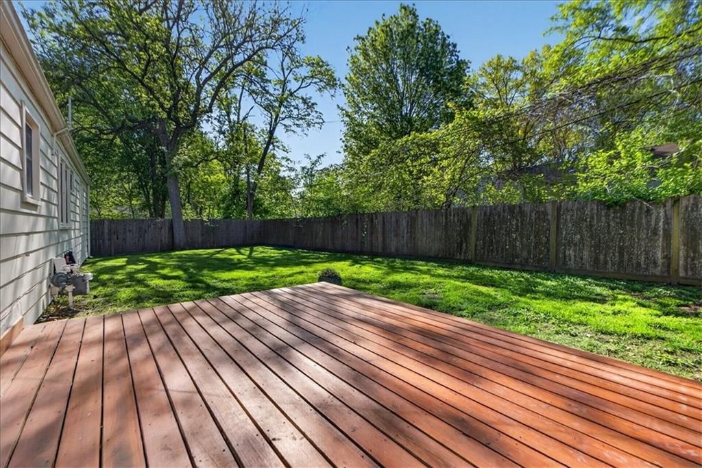 7305 Lamar Avenue — photo 16