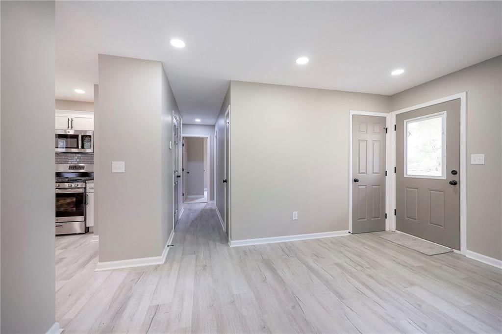 2605 S 48th Street — photo 4