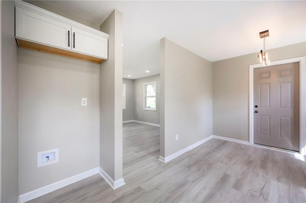 2605 S 48th Street — photo 8