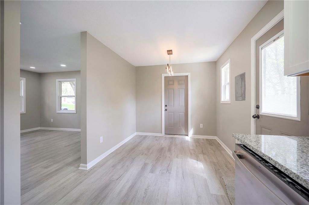 2605 S 48th Street — photo 9