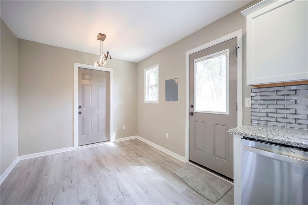 2605 S 48th Street — photo 10
