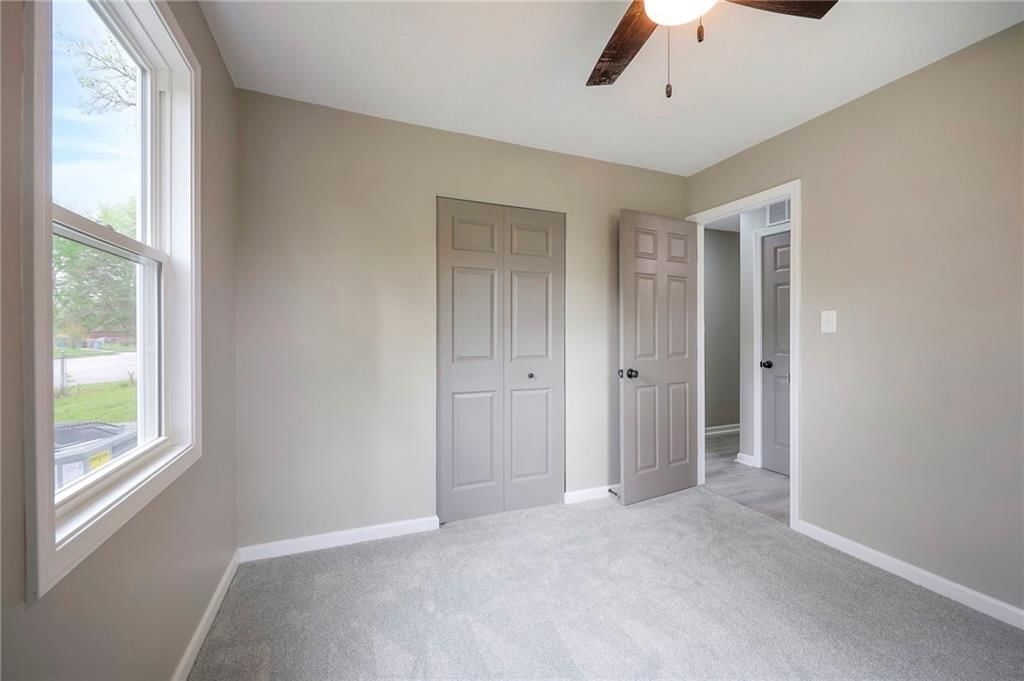 2605 S 48th Street — photo 12