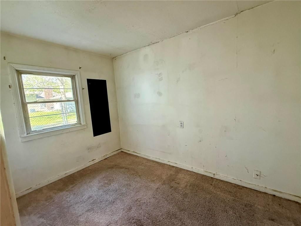 215 W 3rd Street — photo 8