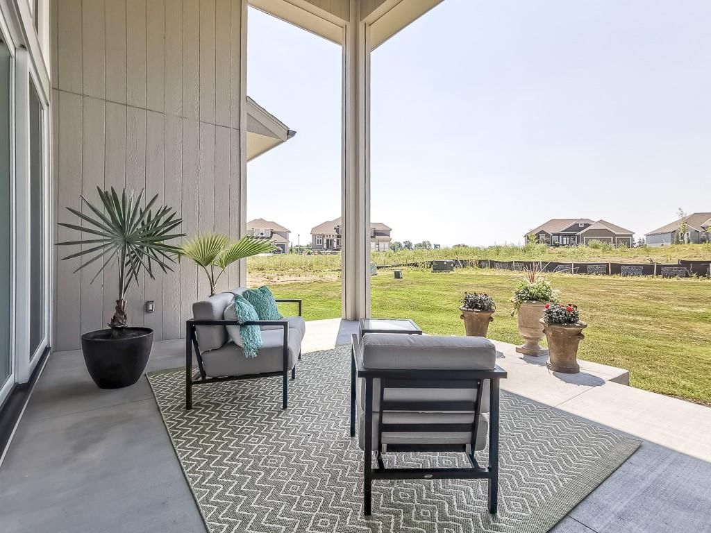 7924 Noble Street — photo 16