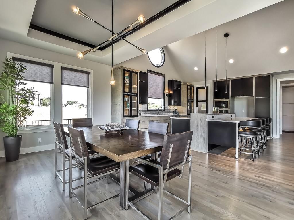 7924 Noble Street — photo 18