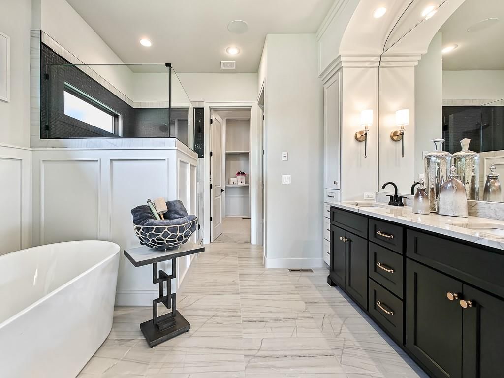 21509 W 80th Terrace — photo 8