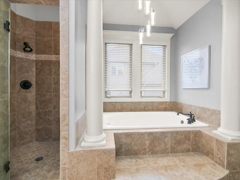 2600 NE Amanda Lane — photo 22
