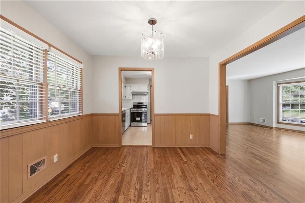 8110 Willow Way — photo 5