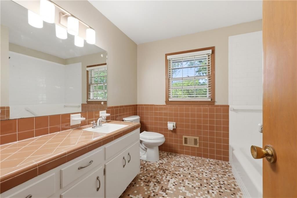 8110 Willow Way — photo 16