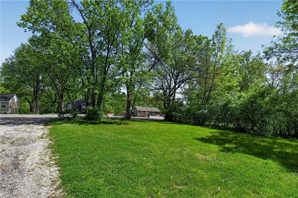 8318 Pershing Road — photo 4