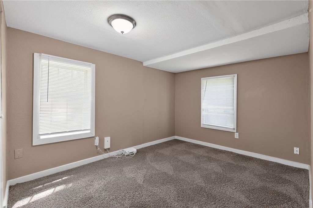8318 Pershing Road — photo 13