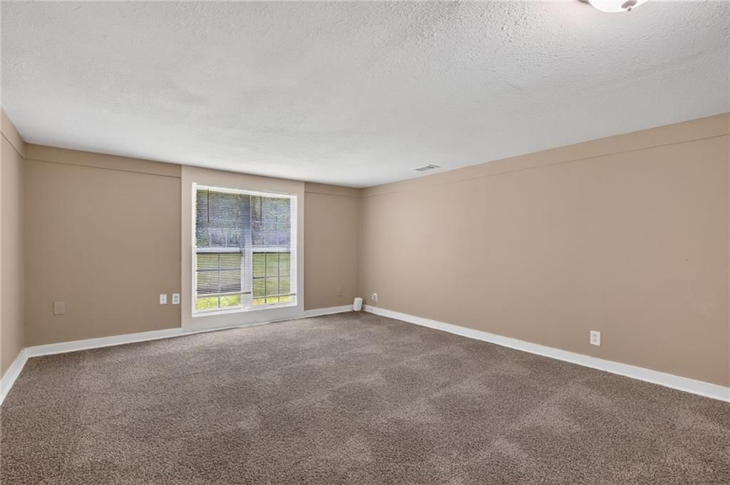 8318 Pershing Road — photo 18