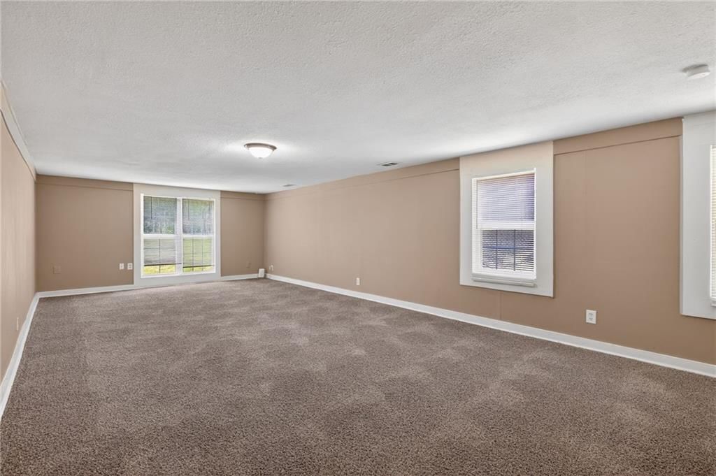 8318 Pershing Road — photo 20