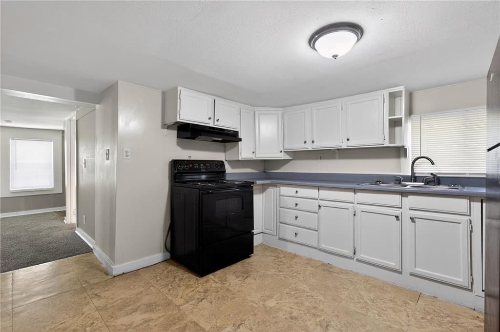 8318 Pershing Road — photo 23