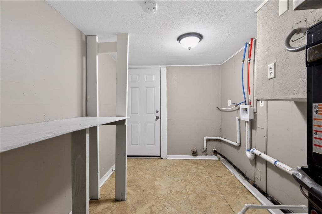8318 Pershing Road — photo 30