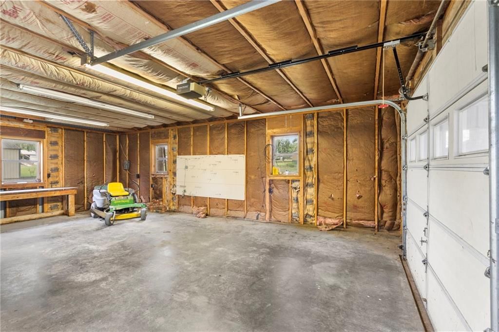 108 Maple Street — photo 37