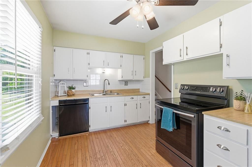12116 W 68th Street — photo 10
