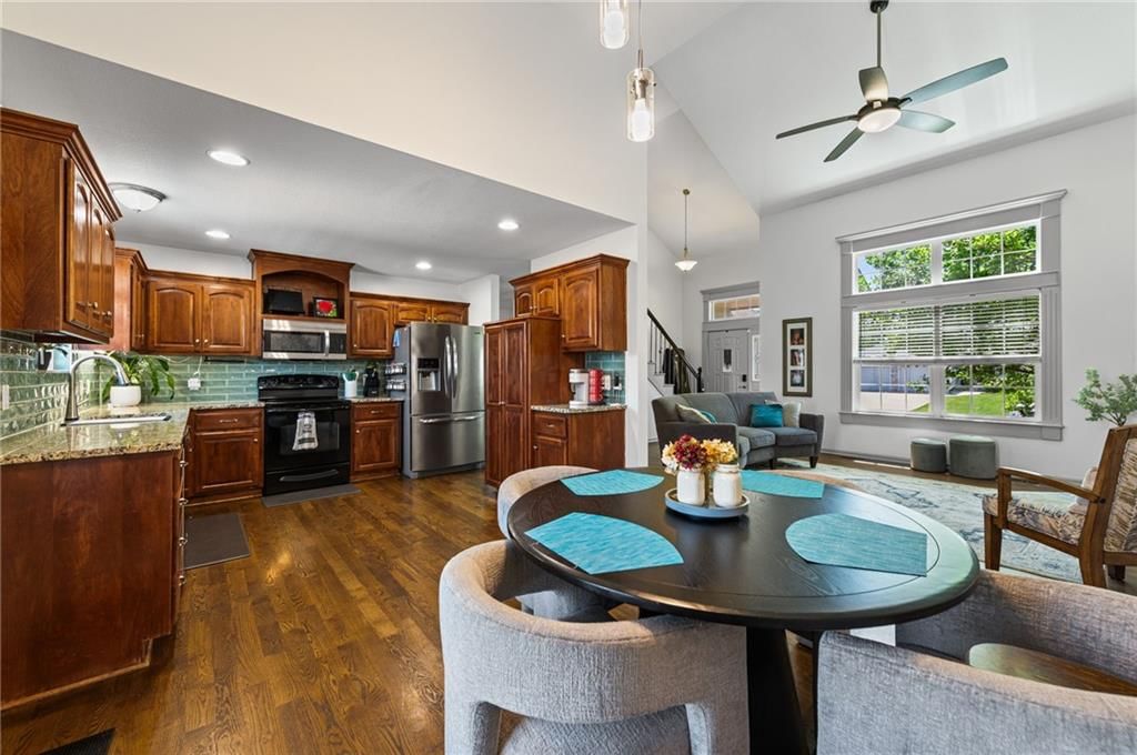 2104 Alder Street — photo 8