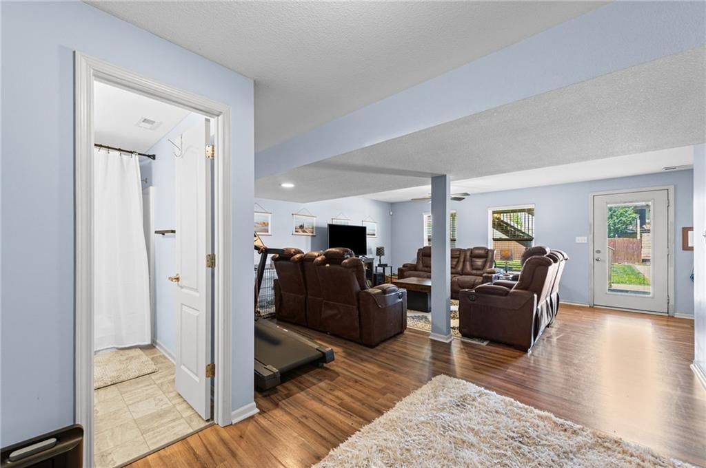 2104 Alder Street — photo 27