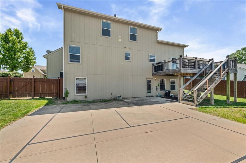 2104 Alder Street — photo 38