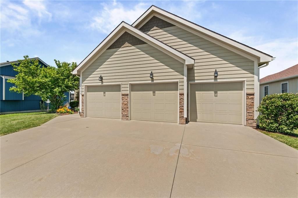 2104 Alder Street — photo 42